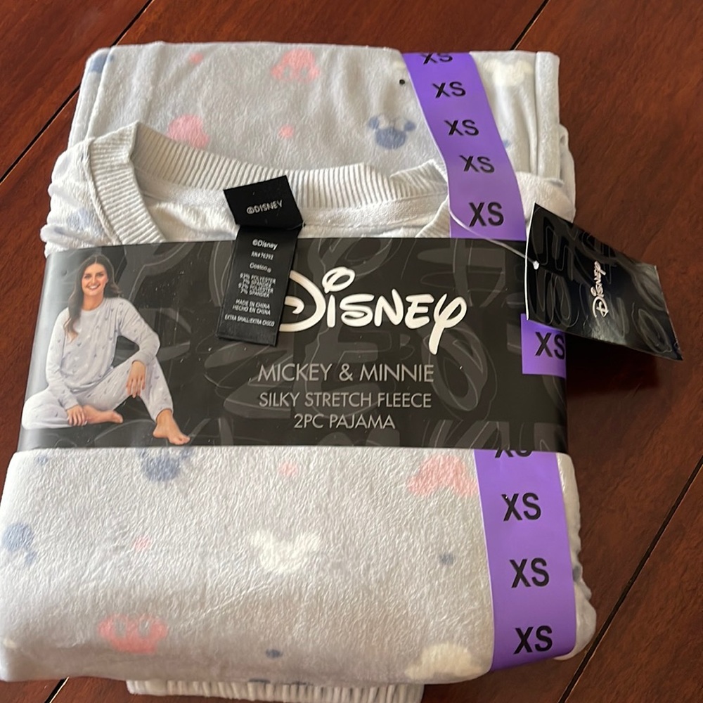 Disney Mickey & Minnie 2PC pajamas size XS